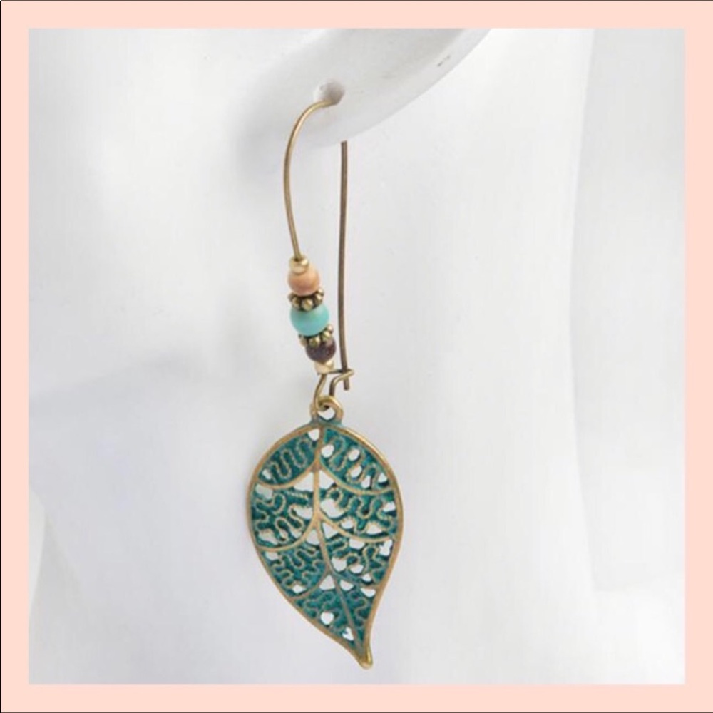 ✨Patina Boho Leaf Earrings✨ - Picture 3 of 3